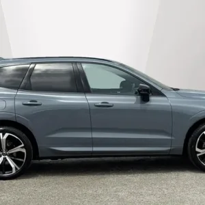 2021 Volvo XC60 R-Design 2.0L AWD Estate - Image 3