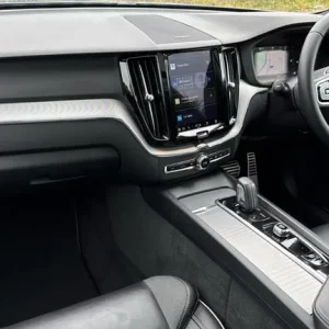 2021 Volvo XC60 R-Design 2.0L AWD Estate - Image 4