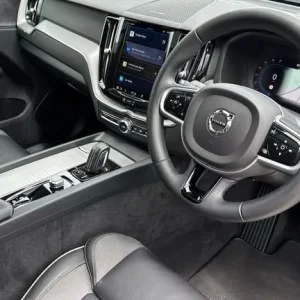 2021 Volvo XC60 R-Design 2.0L AWD Estate - Image 5