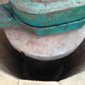 old hand cranked ice cream maker - Image 3
