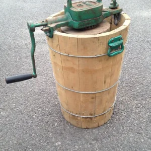 old hand cranked ice cream maker - Image 7