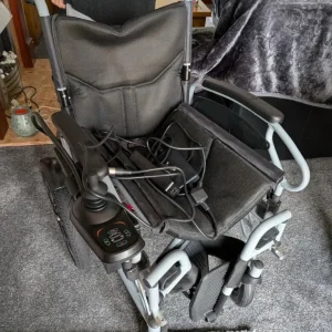 Electric wheelchair