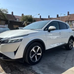 2021 Nissan Qashqai 1.3 DIG-T MHEV N-Connecta XTRON Euro 6 (s/s) 5dr Hatchback - Image 6