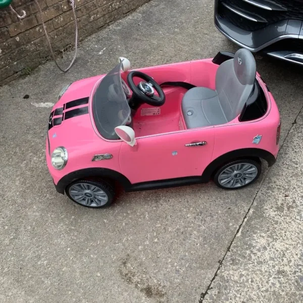 Electric child’s car