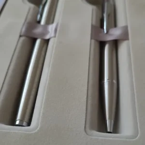 Set of Parker pens