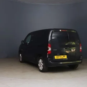 2021 Vauxhall Combo 1.5 Diesel Manual Panel Van Black Griffin Edition - Image 3