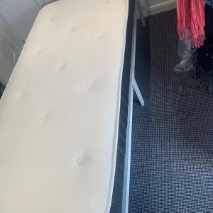 Single bed with frame and mattress - Image 3