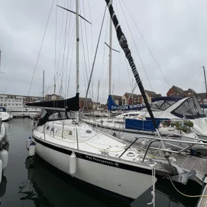 Achillies 840 28ft sailing yacht 1983 - Image 2