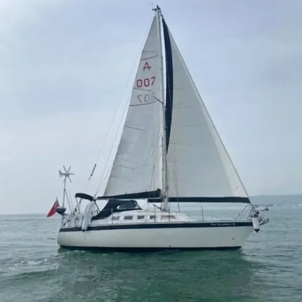 Achillies 840 28ft sailing yacht 1983