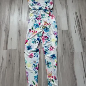 Ladies bundle of 19 items - Image 7