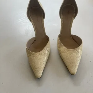 Giorgio Armani heels - Image 2