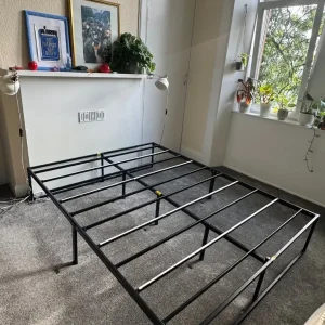 Minimalist bed frame - king size - Image 2