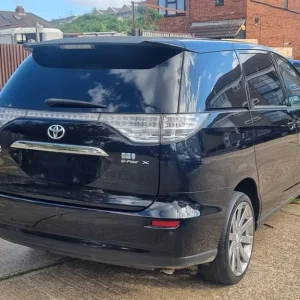 2008 Toyota Estima Hybrid 2.4L, 7-seater, All-Weather Ready - Image 7