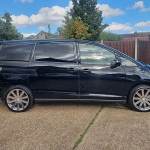2008 Toyota Estima Hybrid 2.4L, 7-seater, All-Weather Ready - Image 8