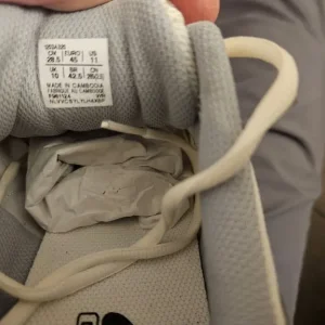Asics 2160 size 10 swap for Makita DAB+ radio - Image 8