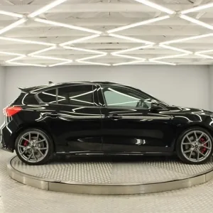 2020 Ford Focus ST 2.3T EcoBoost Hatchback - Image 3