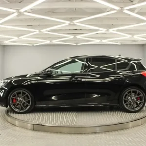 2020 Ford Focus ST 2.3T EcoBoost Hatchback - Image 4