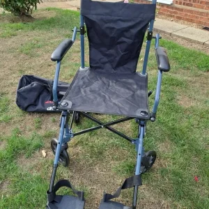 Foldable wheelchair - Image 3