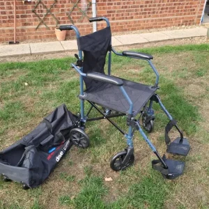 Foldable wheelchair - Image 4