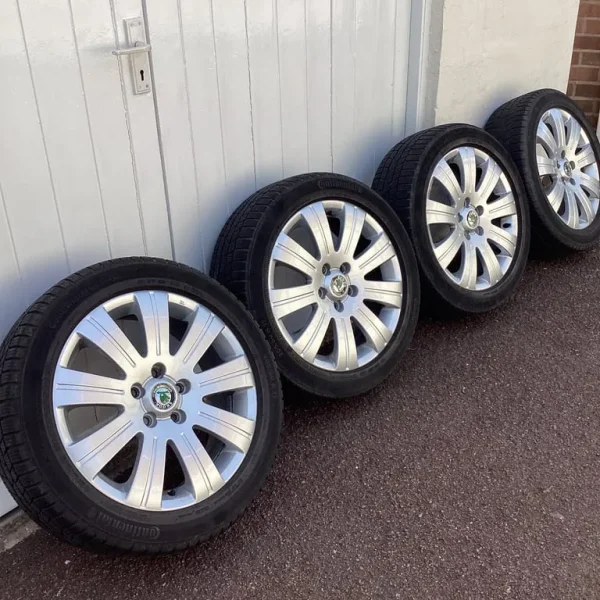 Skoda Yeti 17” alloy wheels with winter tyres