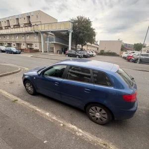 Audi A3 Hatchback 2006 Manual 1.6L 5-door - Image 2