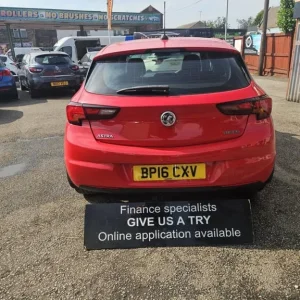 2016 Vauxhall Astra 1.4i Turbo SRi Euro 6 5-door hatchback petrol manual - Image 2