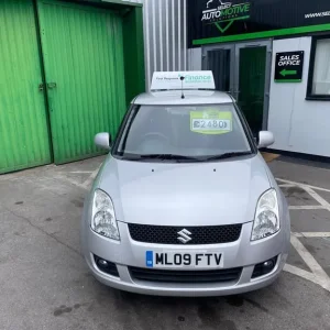2009 Suzuki Swift 1.5 GLX 5-door hatchback - Image 2