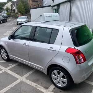 2009 Suzuki Swift 1.5 GLX 5-door hatchback - Image 4
