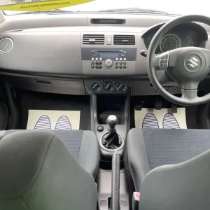 2009 Suzuki Swift 1.5 GLX 5-door hatchback - Image 7