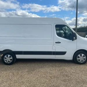 2021 Renault Master 2.3 Diesel 35 Business Panel Van - Image 5