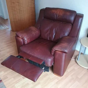 3 Piece Burgundy Leather Suite - Image 2