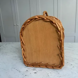 Cat wicker carrier. Vintage - Image 3