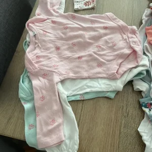 Baby clothes 0-3 months - Image 3