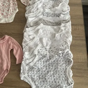 Baby clothes 0-3 months - Image 4