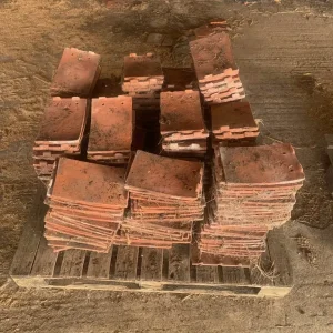 Reclaimed Clay Roof Tiles – 2 pallets - Image 2