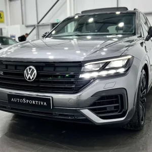 2022 Volkswagen Touareg 3.0 V6 Black Edition 4WD SUV - Image 6