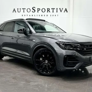 2022 Volkswagen Touareg 3.0 V6 Black Edition 4WD SUV