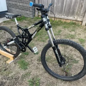 Rare 24Seven DarkAngel DH bike - Image 2