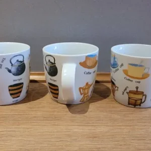 Teapot and cup mugs set