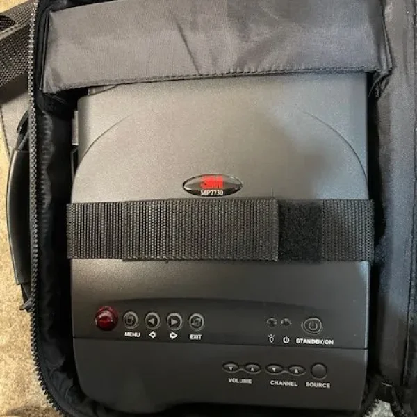 3M MP7730 Projector