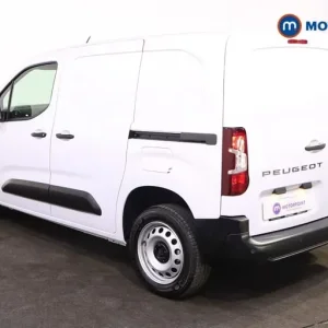2025 Peugeot Partner 1.5 BlueHDi 100 Professional Van Panel Van Diesel Manual - Image 5