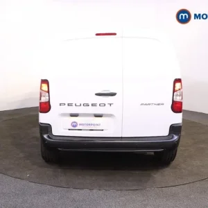2025 Peugeot Partner 1.5 BlueHDi 100 Professional Van Panel Van Diesel Manual - Image 6