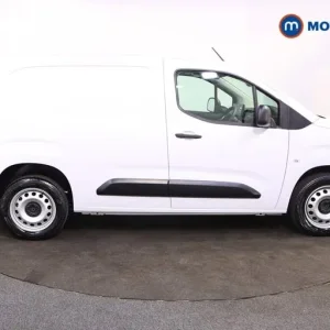 2025 Peugeot Partner 1.5 BlueHDi 100 Professional Van Panel Van Diesel Manual - Image 8
