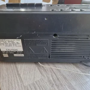 Vintage Sony Cassette Radio ICF-C600L Dream Machine Bedside - Image 4