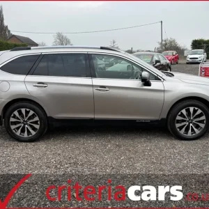 2019 Subaru Outback I SE PREMIUM Estate - Image 5