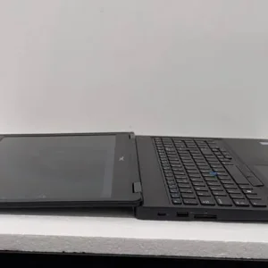 Dell Latitude 5590 15.6" Laptop - Image 4
