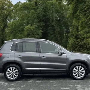 2015 Volkswagen Tiguan 2.0 TDI BlueMotion Tech Match SUV 5dr Diesel Manual 4WD Euro 5 (s/s) (140...) - Image 3