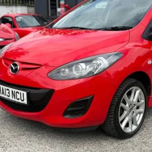 2013 Mazda2 1.3 Petrol Manual 5-door Hatchback - Image 8
