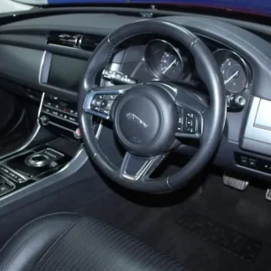 2019 Jaguar XF 2.0D Prestige 4DR Diesel Auto Euro 6 - Image 6
