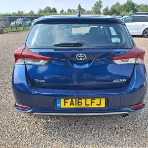 2016 Toyota Auris 1.6 D-4D Icon Euro 6 Diesel Manual 5-door Hatchback - Image 6